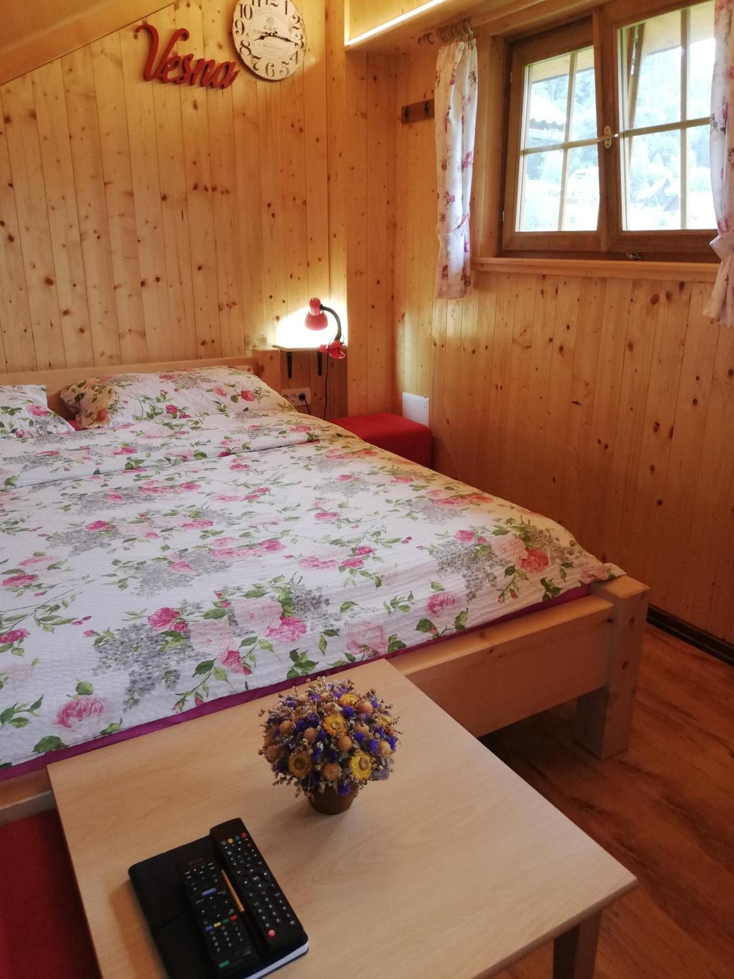 Soba Pri Bregarju Apartment Bohinj Luaran gambar